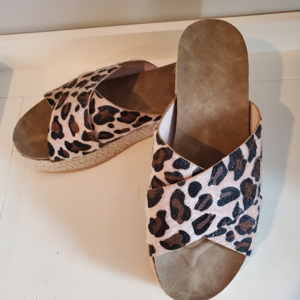 Leopard Print Platforms Size 40 - image 2